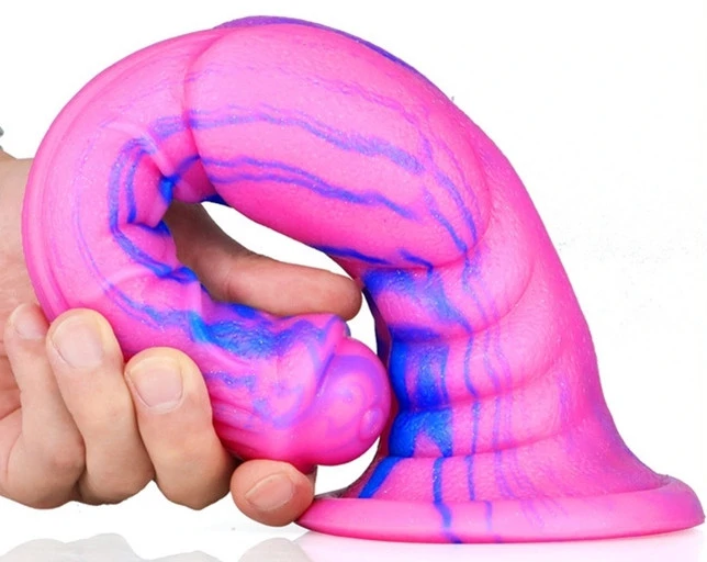 Dildo Dog Long – hosszú, színes dildó 26 x 6 cm