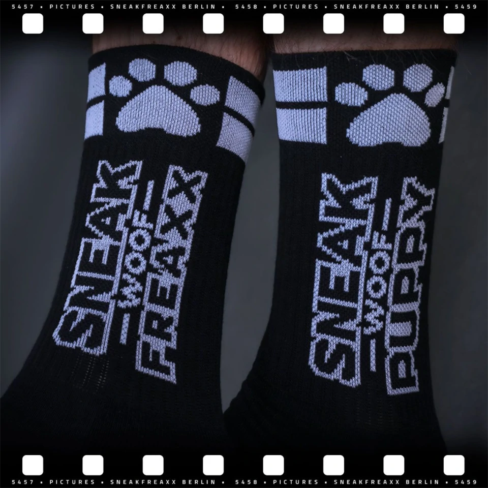 SNEAK PUPPY – fekete-fehér zokni, stílusos kényelem