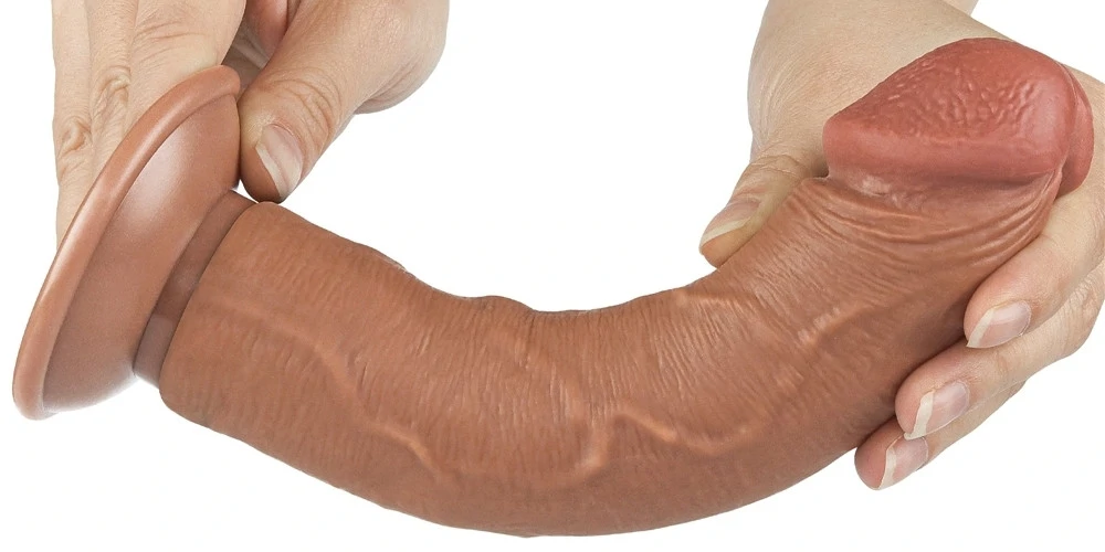 Prémium dildó – simogató bőrhatású, 17 x 4 cm, barna