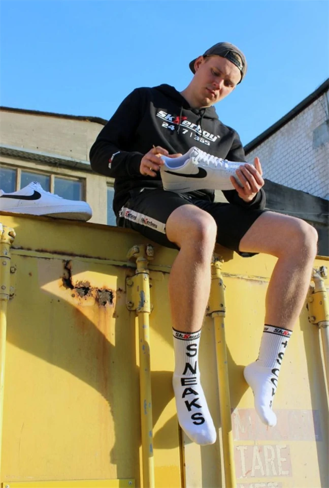 SNEAKS SOCKS Sk8erboy – stílusos fehér sportzokni