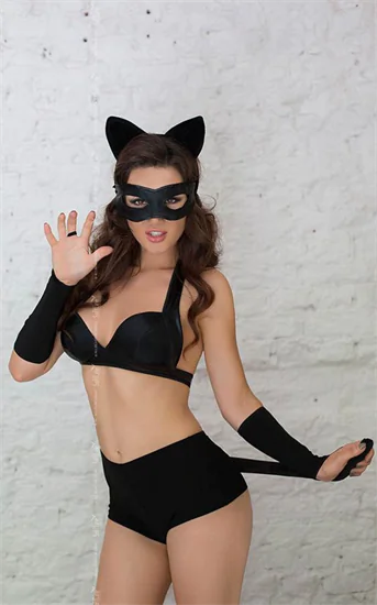Catwoman - black    M